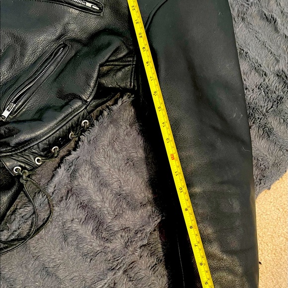 Interstate Leather motorcycle jacket - Picture 5 of 13